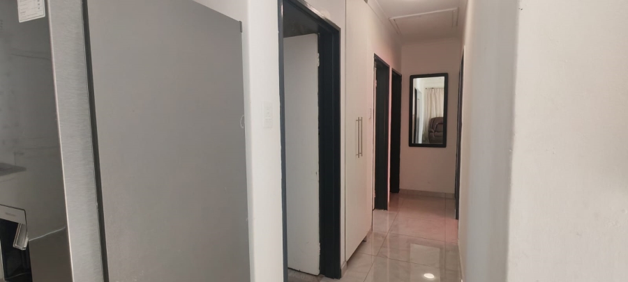 To Let 1 Bedroom Property for Rent in Stratford Green Western Cape